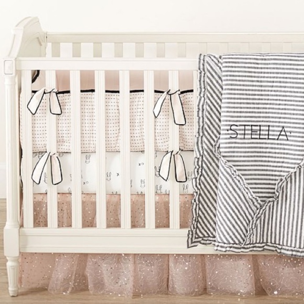 Pottery Barn Kids Emily & Merritt Dot Bumper